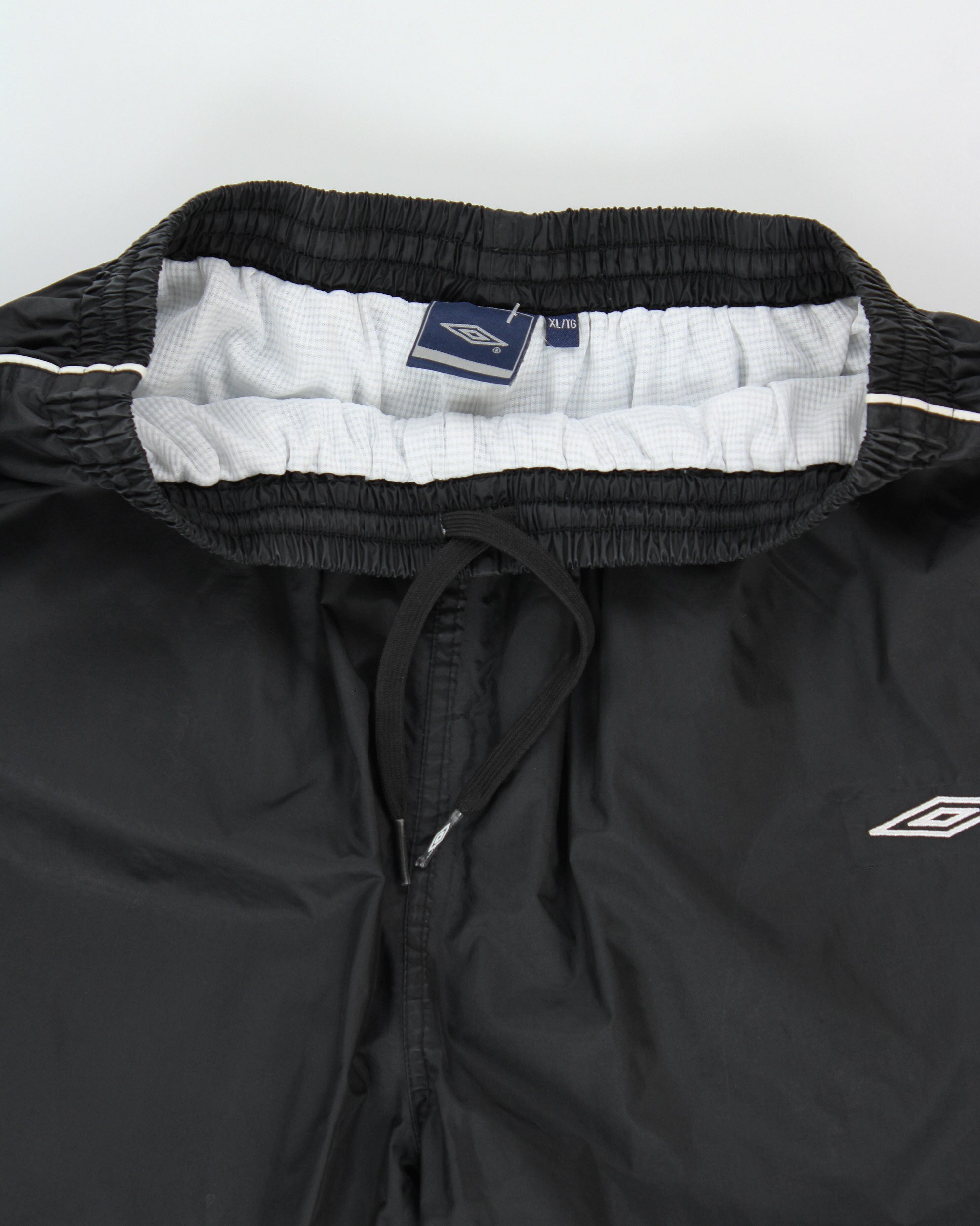 Vintage Y2K 00s Umbro Striped Shell Relaxed Fit Straight Leg Zip Cuff Tracksuit Bottoms - XL