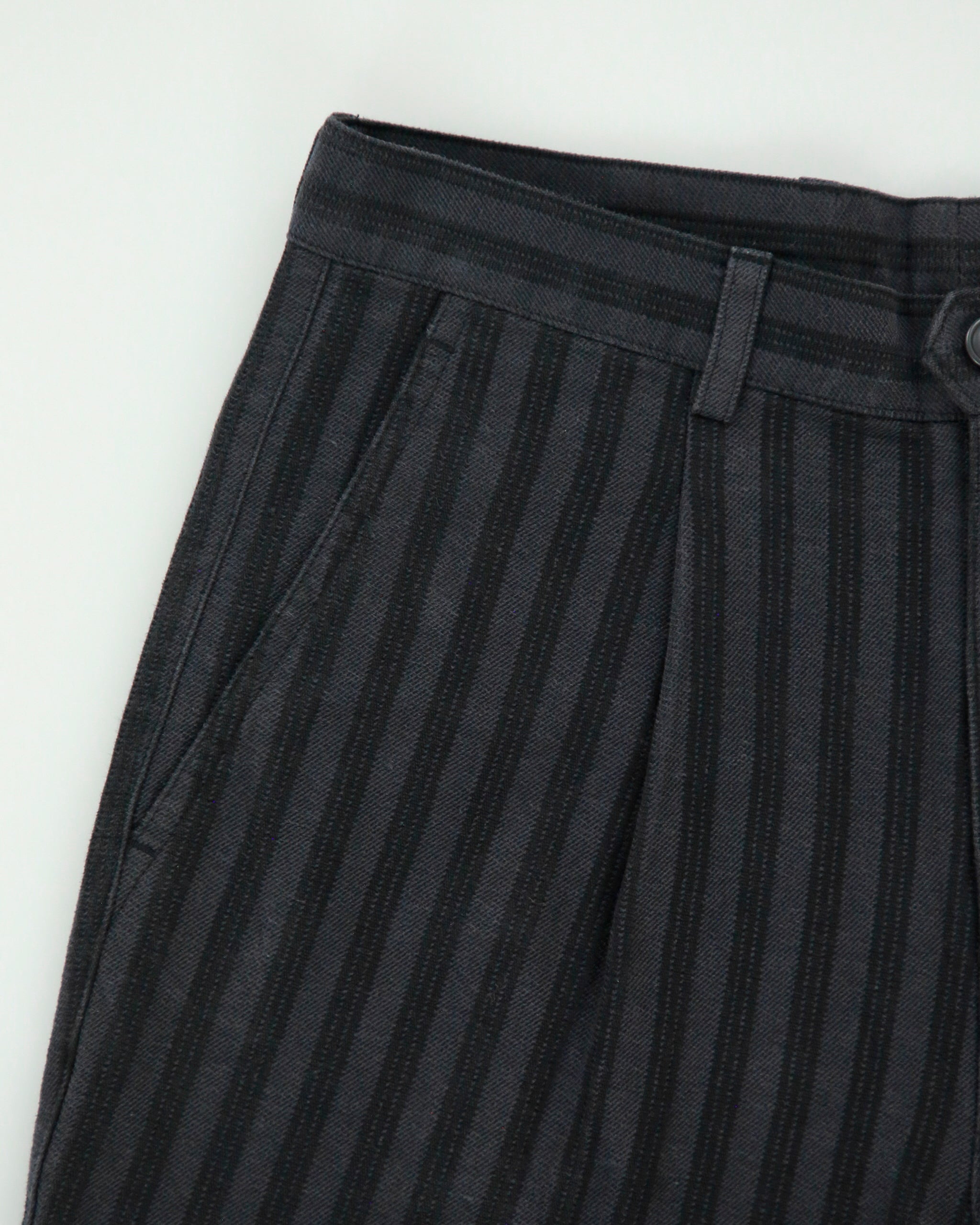 Vintage 1990s Gather Jewels Mid-Rise Texture Striped Pleated Straight Leg Trousers - W28 L33