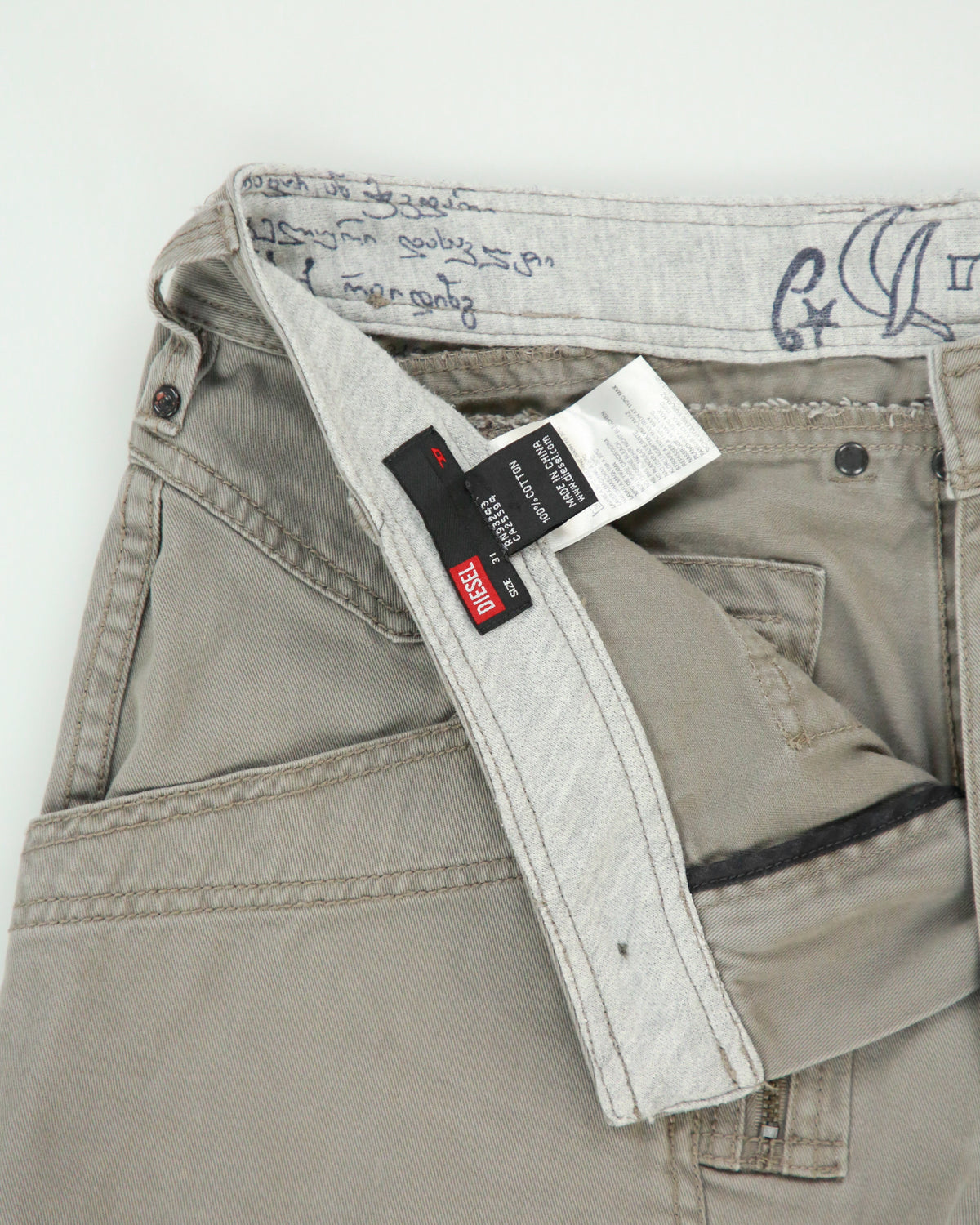 Vintage Y2K 00s Diesel Khaki Low-Rise Multi Patch Pocket Straight Leg Bootcut Canvas Cargo Trousers - W31 L31