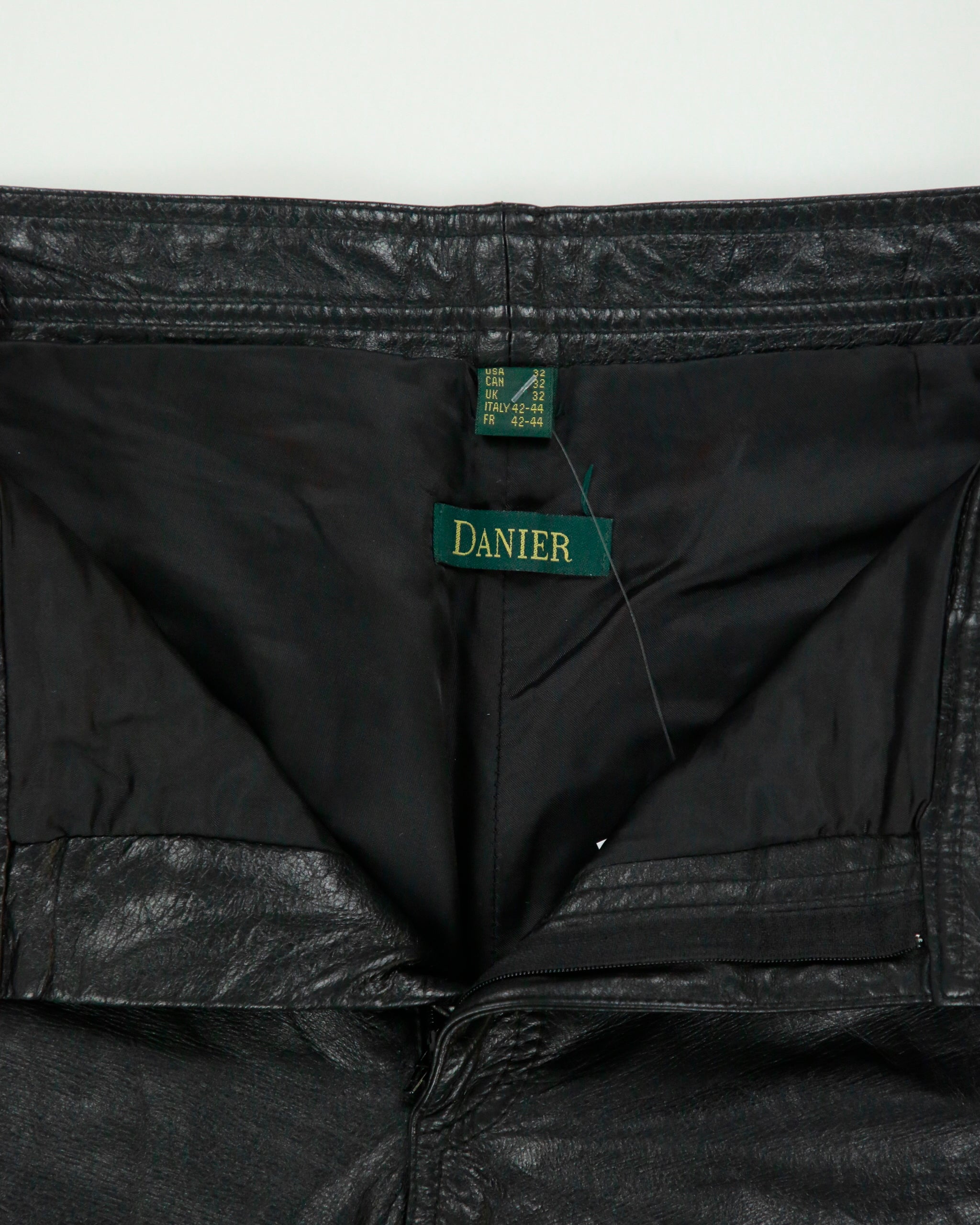 Vintage 1990s Danier Made In Canada Mid Rise Straight Fit Leather Trousers - W31 L30