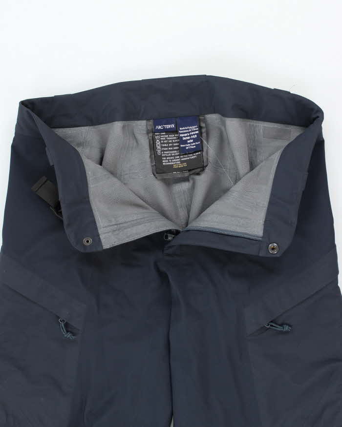 Vintage 2000's Arc'teryx Mutli Pocket Waterproof Trousers - W30 L30