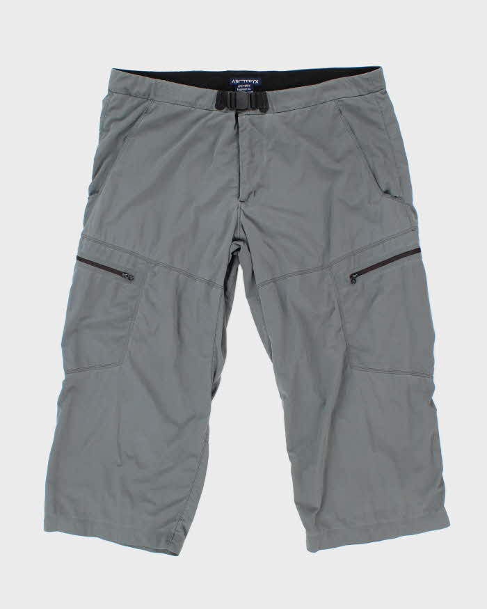 Vintage Y2K Arc'teryx Lightweight Multi Pocketed Utility 3/4 Length Trousers - W36 L21