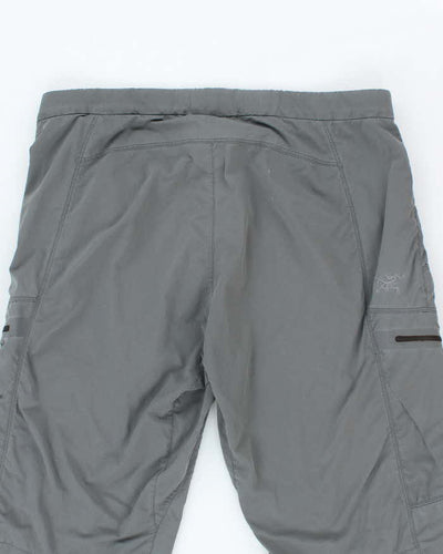 Vintage Y2K Arc'teryx Lightweight Multi Pocketed Utility 3/4 Length Trousers - W36 L21