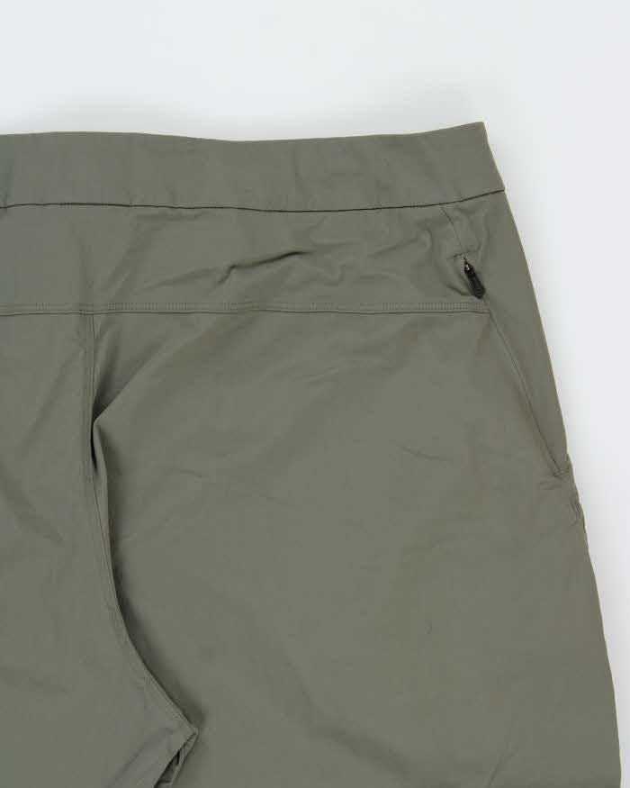 2022 Arc'teryx 'Acrople Jogger' Khaki Soft Shell Loose Fit Cuffed Technical Tracksuit Trousers - W36 L30