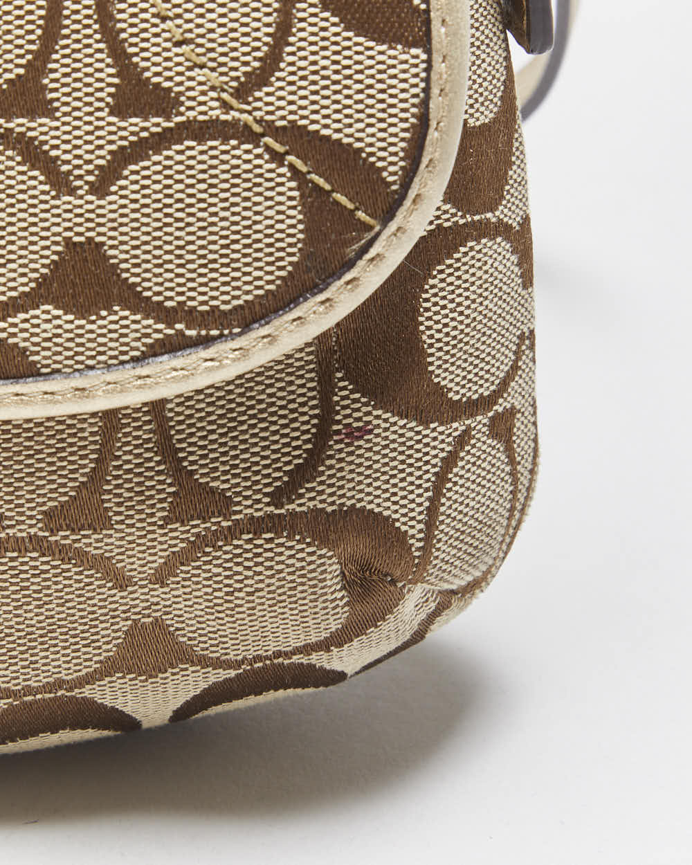 Vintage Y2k 2000s Coach Soho Signature Flap Crossbody
