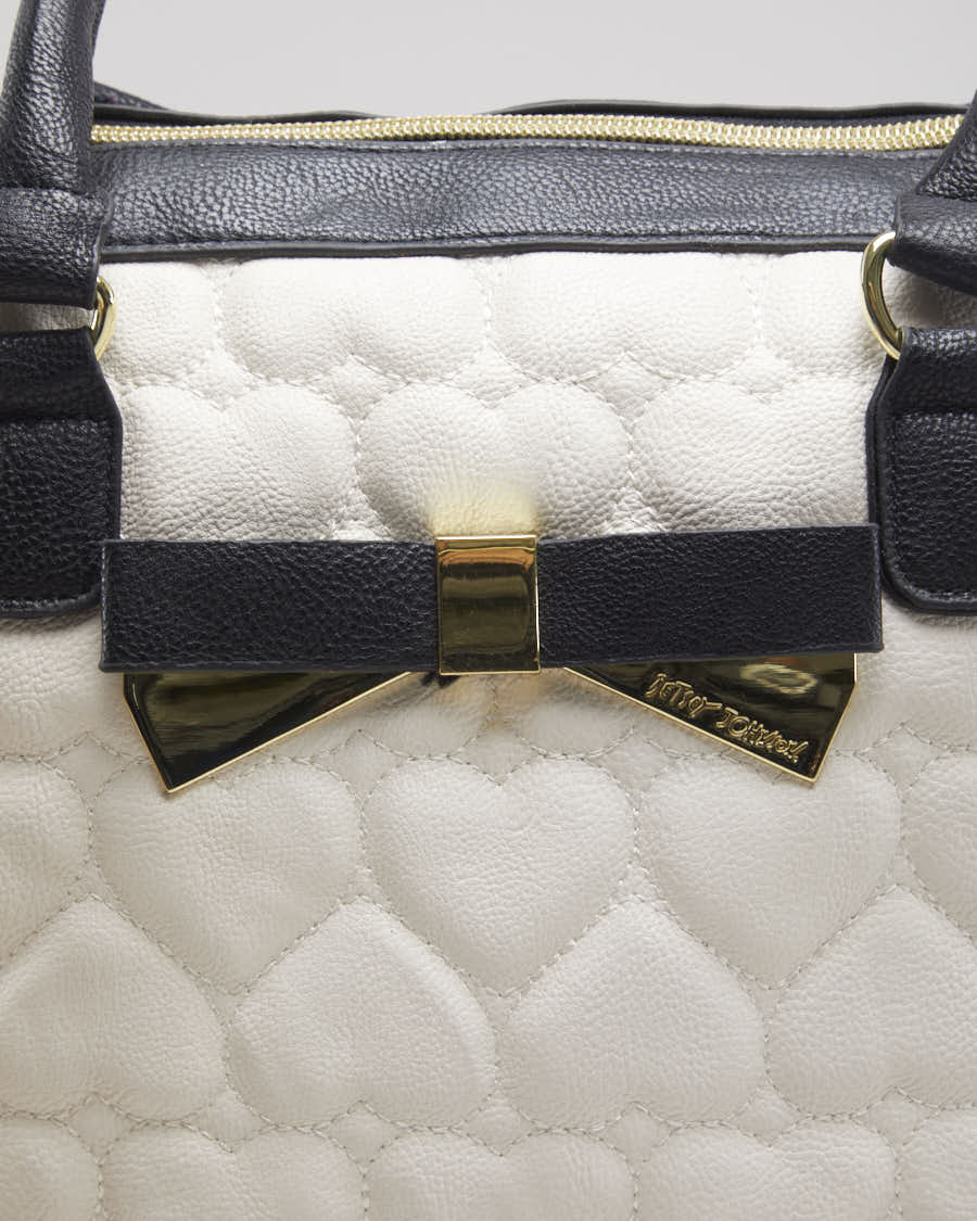Betsey johnson black and white purse online