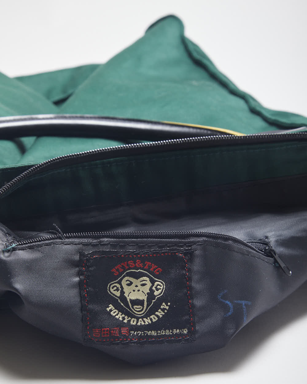 Vintage 2000'S JTYS &amp; TYC Black Eyed Peas Shoulder Bag