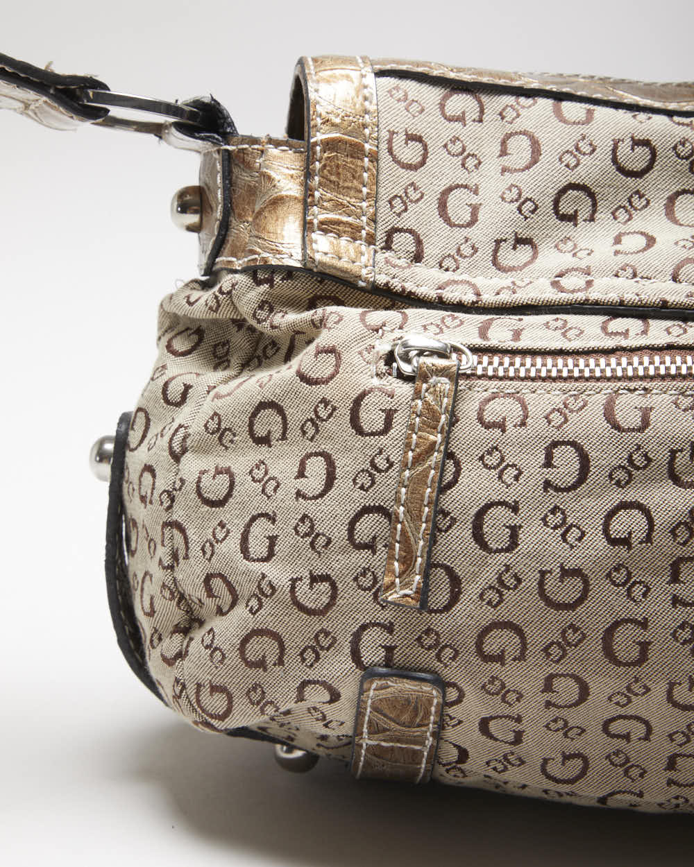 Vintage Y2k 00s Guess Handbag