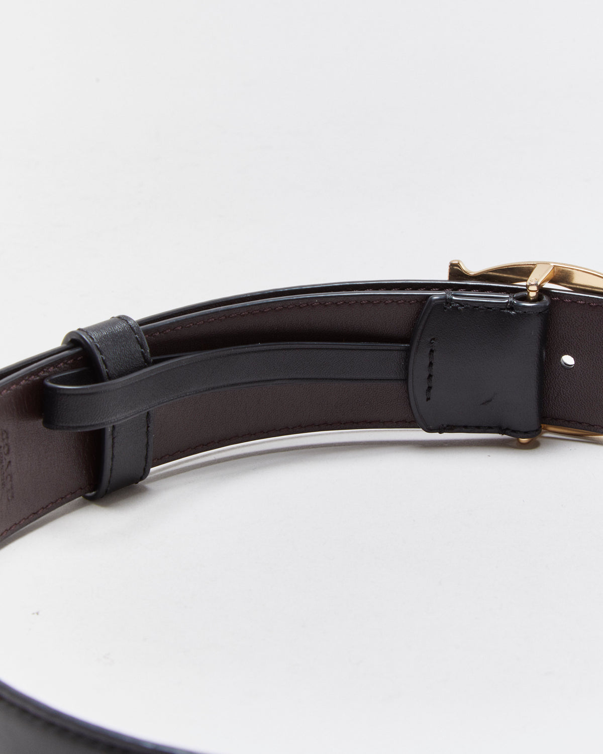 Coach Sculpted C Calfskin Leather Gold Brass Buckle Belt - W29-33