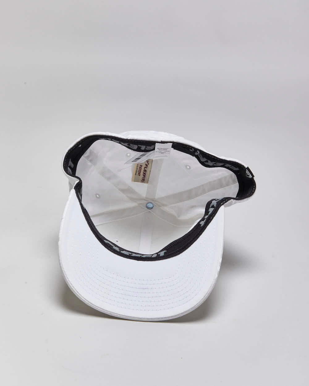 Vintage Y2K 00s Quiksilver Nova Check FlexFit Baseball Cap - OS