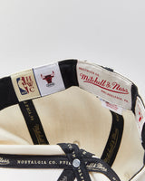 Mitchell &amp; Ness Hardwood Classic Chicago Bulls Windy City 2006 Anniversary NBA Fitted Baseball Cap - 7