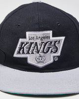 DS Vintage 1990s Starter Los Angeles Kings Pure Wool NHL Flat Brim Snapback - OS
