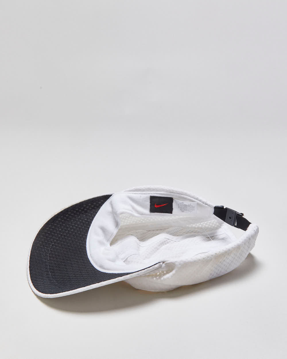 Vintage '2000 Y2K Nike Mesh Shell Curve Brim 5 Panel Tech Cap - M