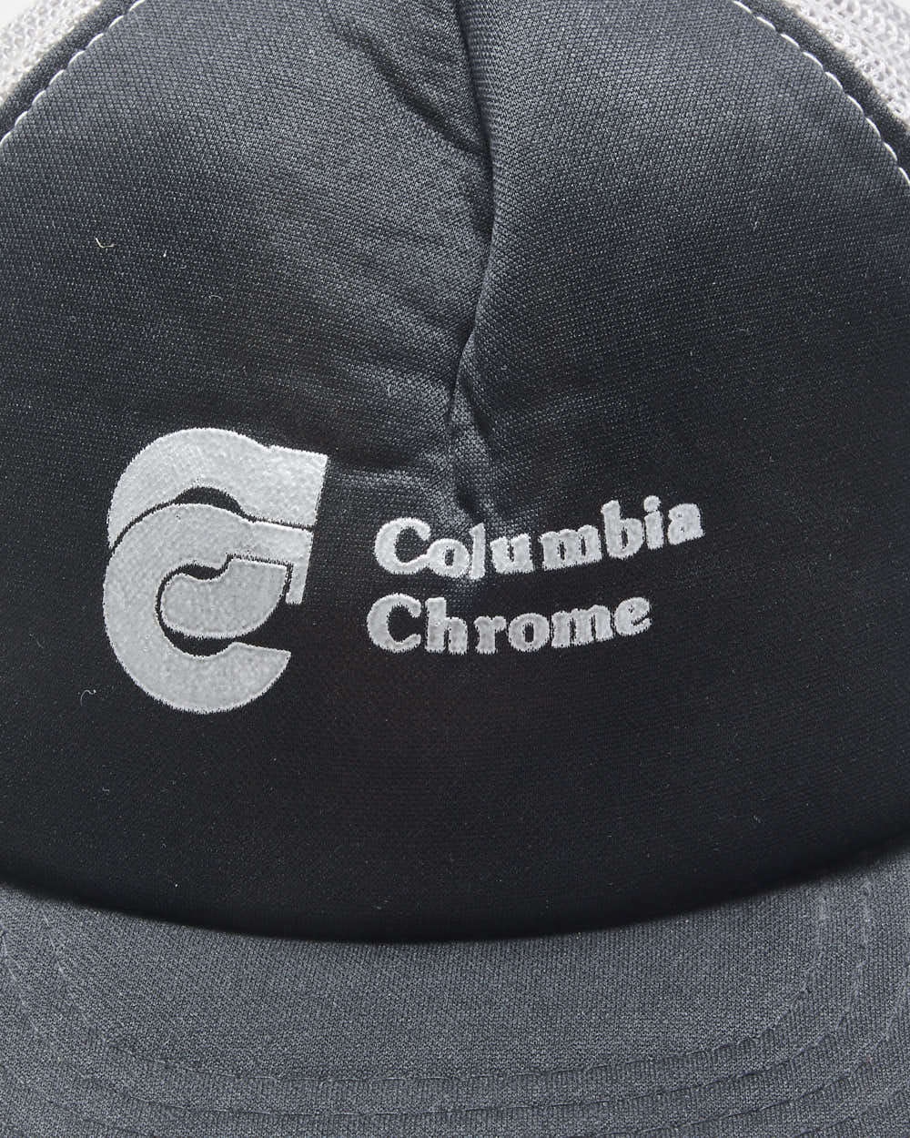 Vintage 1980s Columbia Chrome Flat Brim Trucker Hat - OS