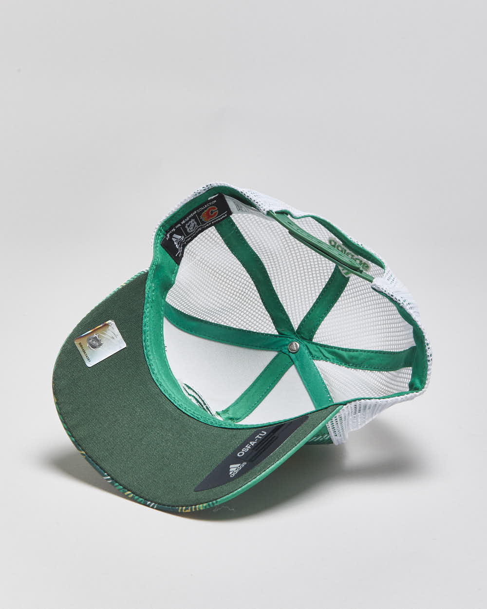 DSWT Vintage Adidas Calgary Flames Kelly Green St. Patricks Day Plaid Embroidered NHL Trucker Hat - OS