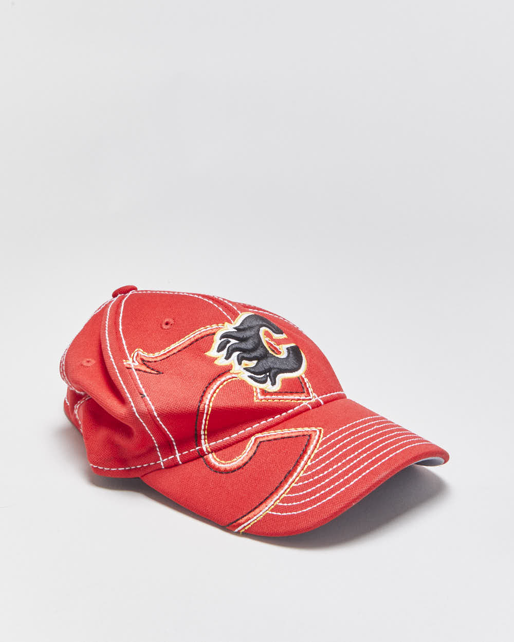 Vintage Y2K 00s Reebok Centre Ice Calgary Flames Contrast Stitch Fitmax'70 NHL Baseball Cap - L/XL