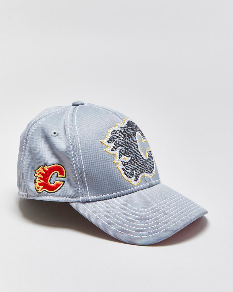 DS Vintage Reebok Calgary Flames NHL Centre Ice FitMax'70 Baseball Cap - S/M