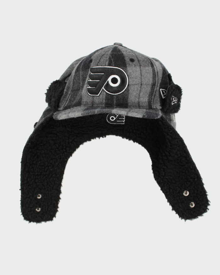 Vintage Y2K 00s New Era Philadelphia Flyers NHL Plaid Trapper Hat - M