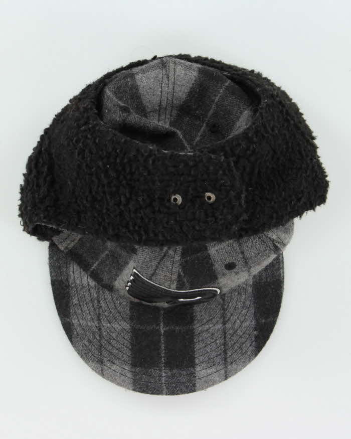 Vintage Y2K 00s New Era Philadelphia Flyers NHL Plaid Trapper Hat - M