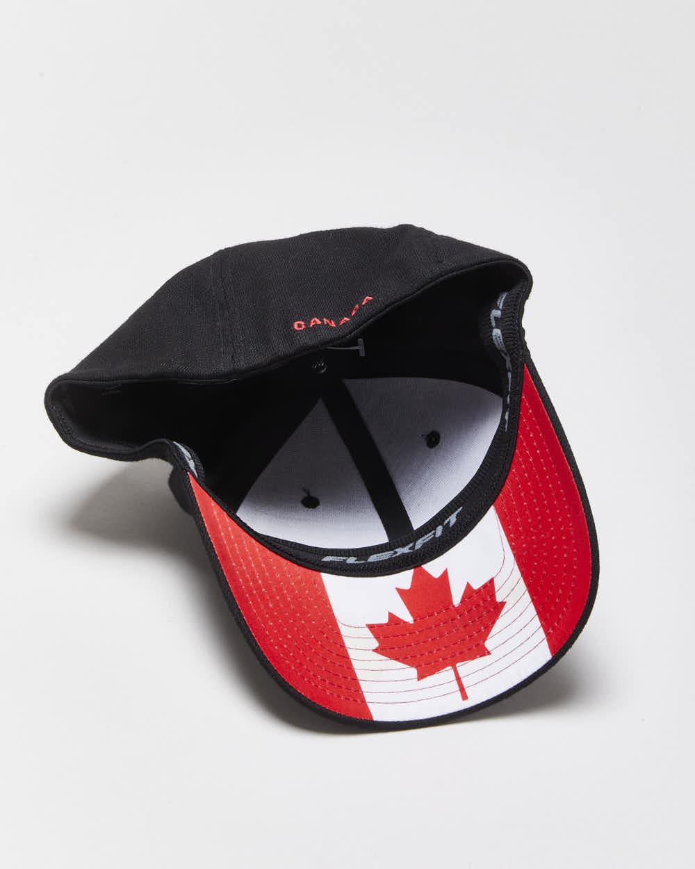 Vintage Oakley Canada FlexFit Baseball Cap - L/XL