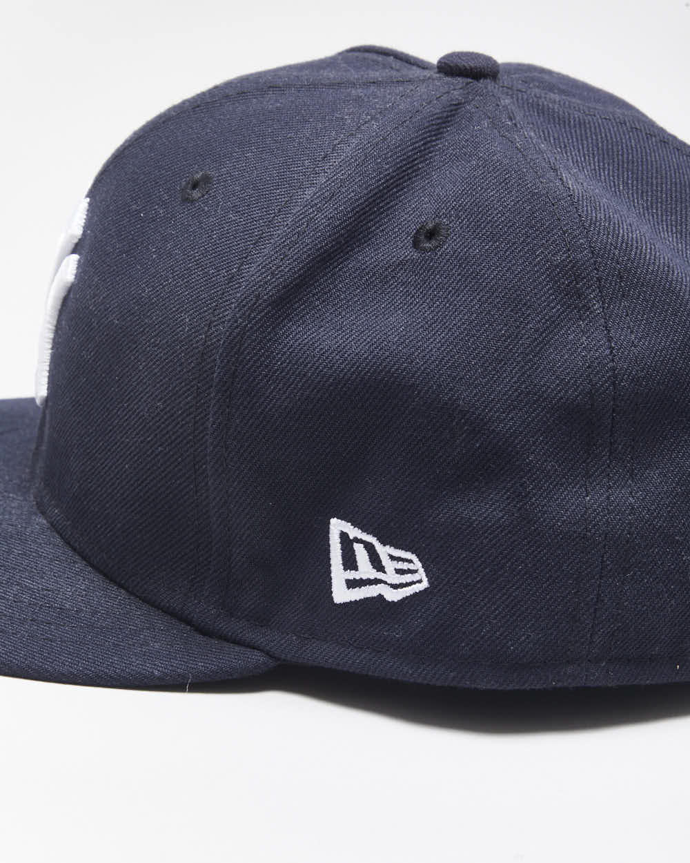 Vintage New Era 59Fifty New York Yankees Official On Field MLB Fitted Baseball Cap - 7 3/4