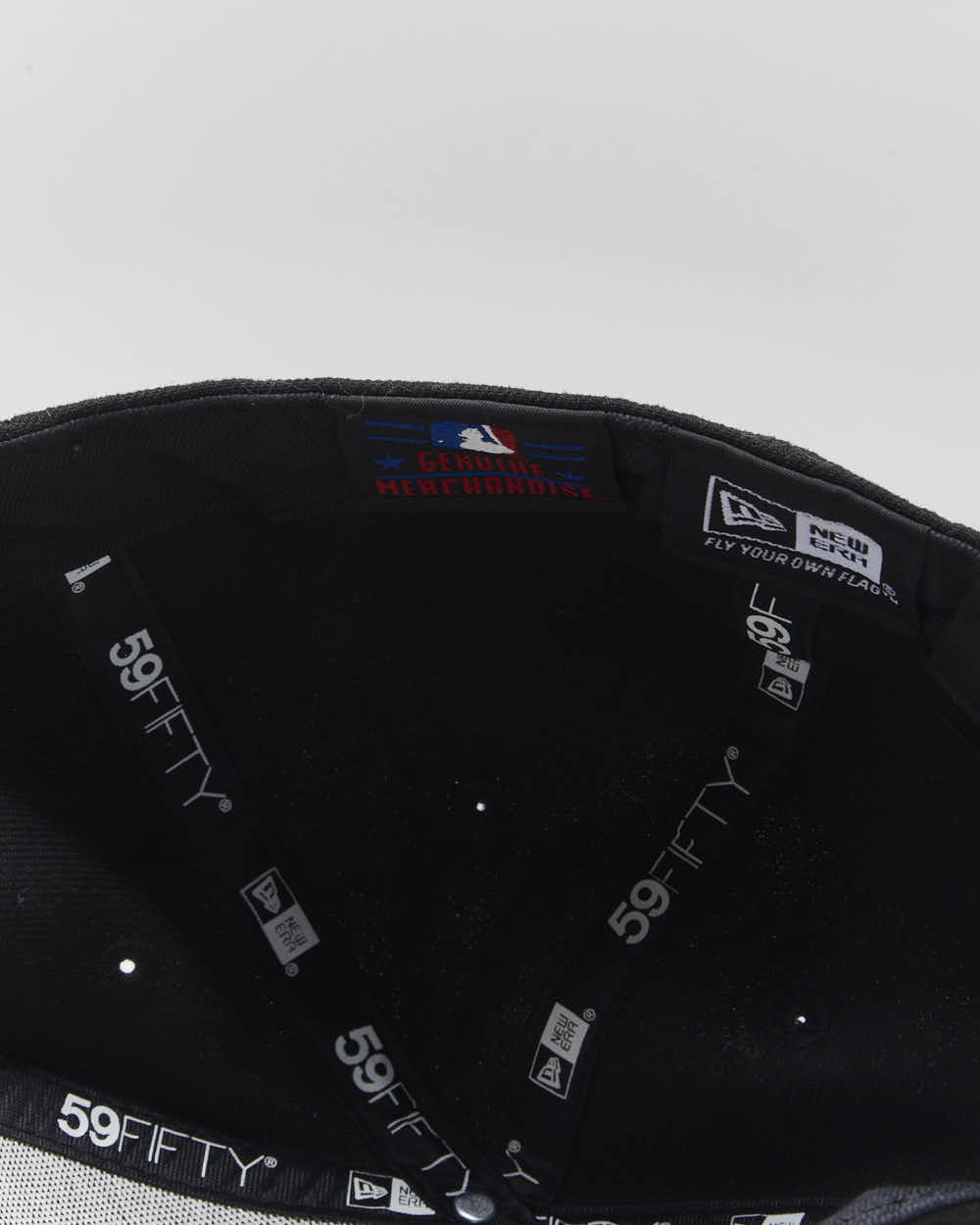 Vintage New Era 59Fifty New York Yankees MLB Fitted Baseball Cap - 7 3/8