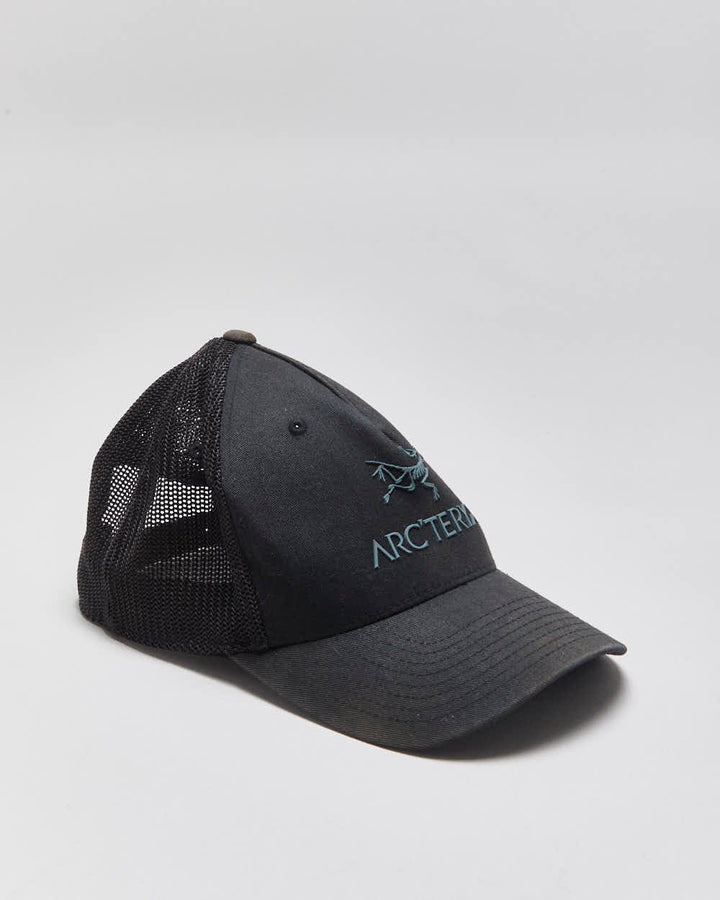Vintage Arc'teryx Bird Word 110 FlexFit Curved Trucker Hat - OS