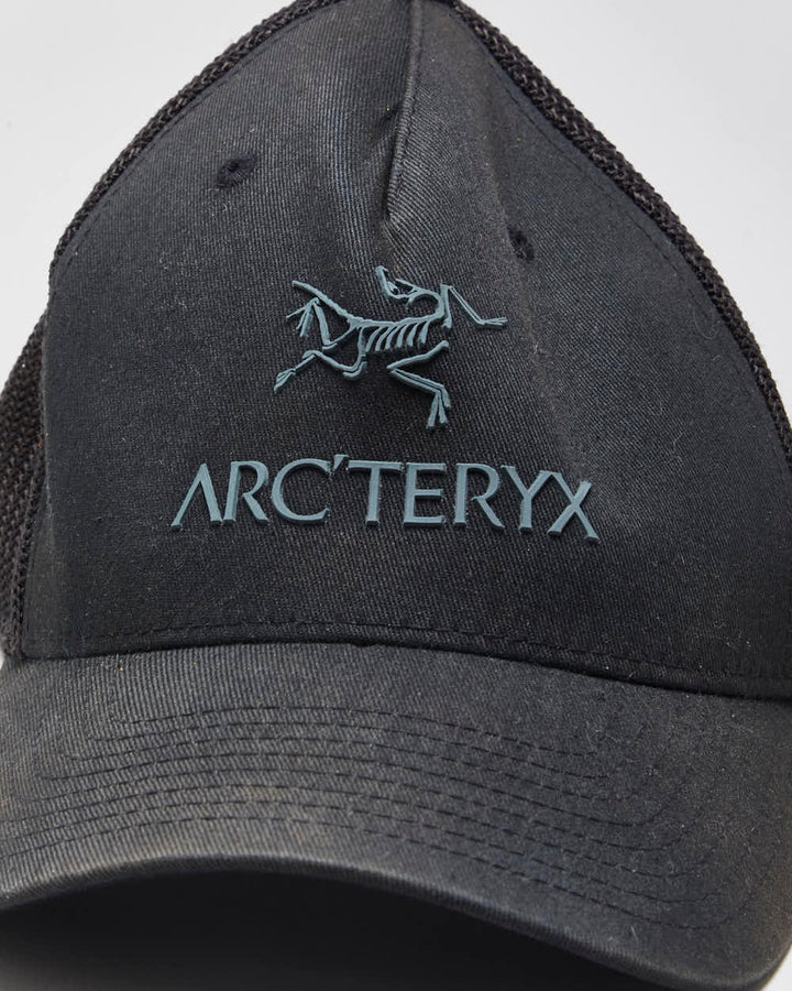 Vintage Arc'teryx Bird Word 110 FlexFit Curved Trucker Hat - OS