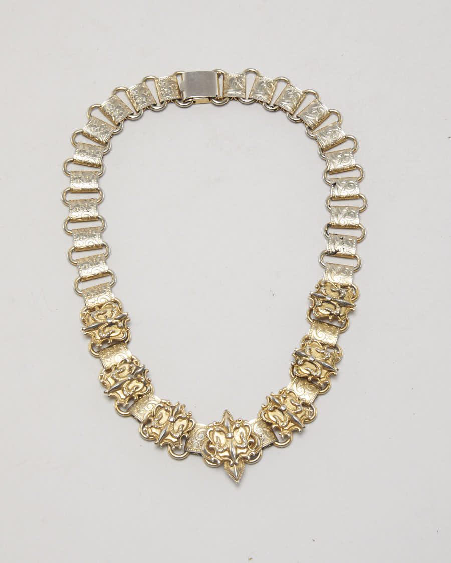 Vintage Detailed Shield Chocker