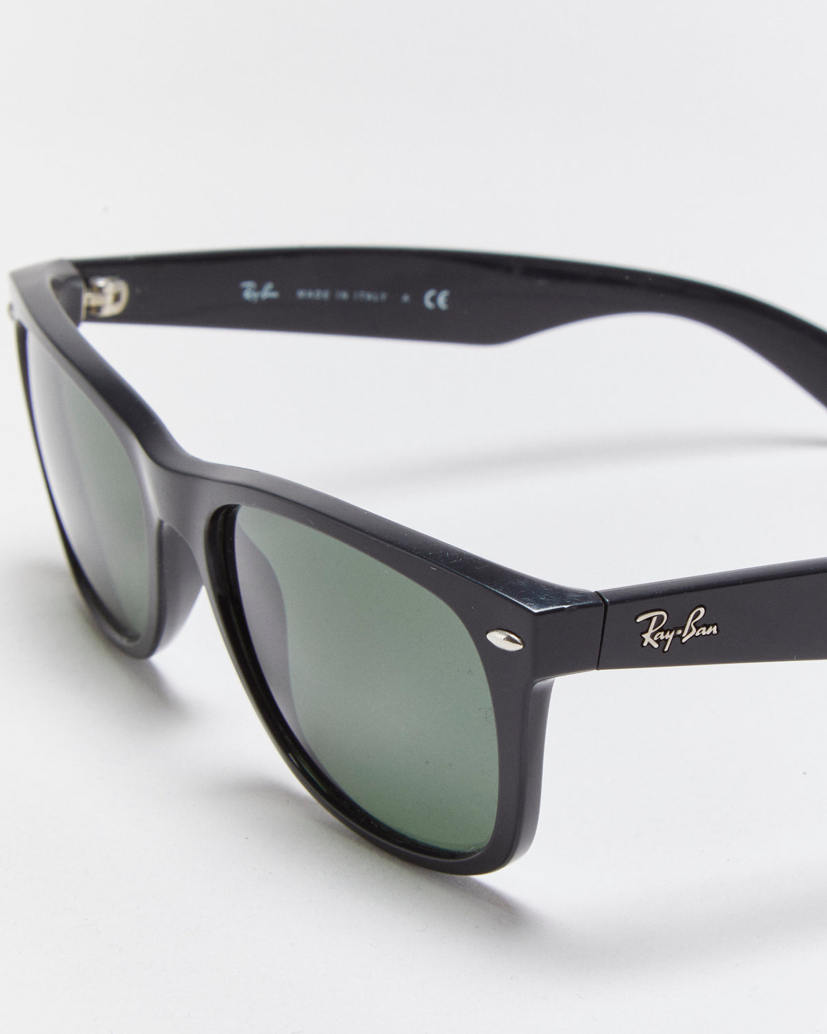 Vintage Ray Ban Classic New Wayfarer Sunglasses