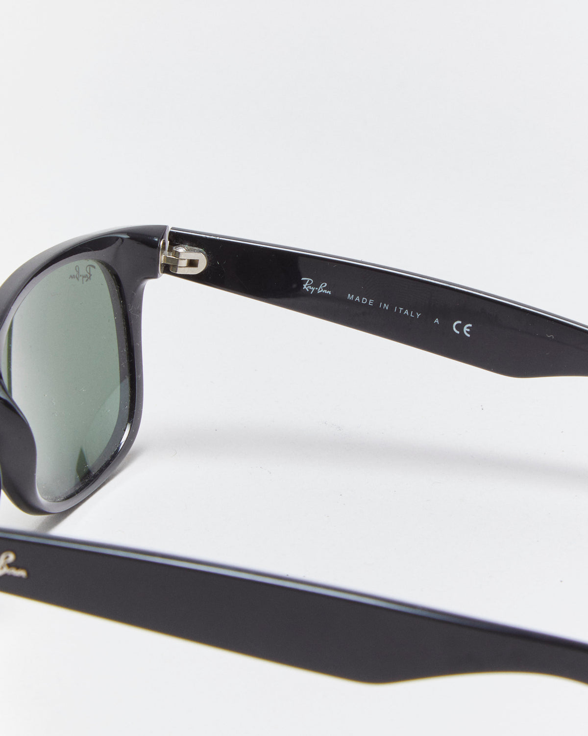 Vintage Ray Ban Classic New Wayfarer Sunglasses