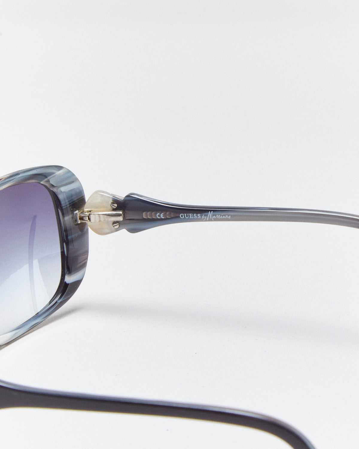 Vintage Y2K 00s Guess By Marciano Soft Rectangle Sunglasses