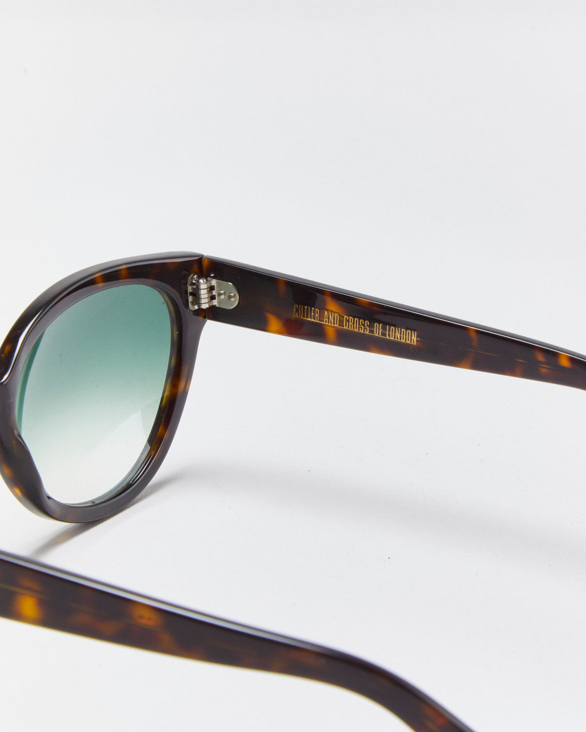 Culter And Cross 0886 Cateye Tortoise Shell Sunglasses