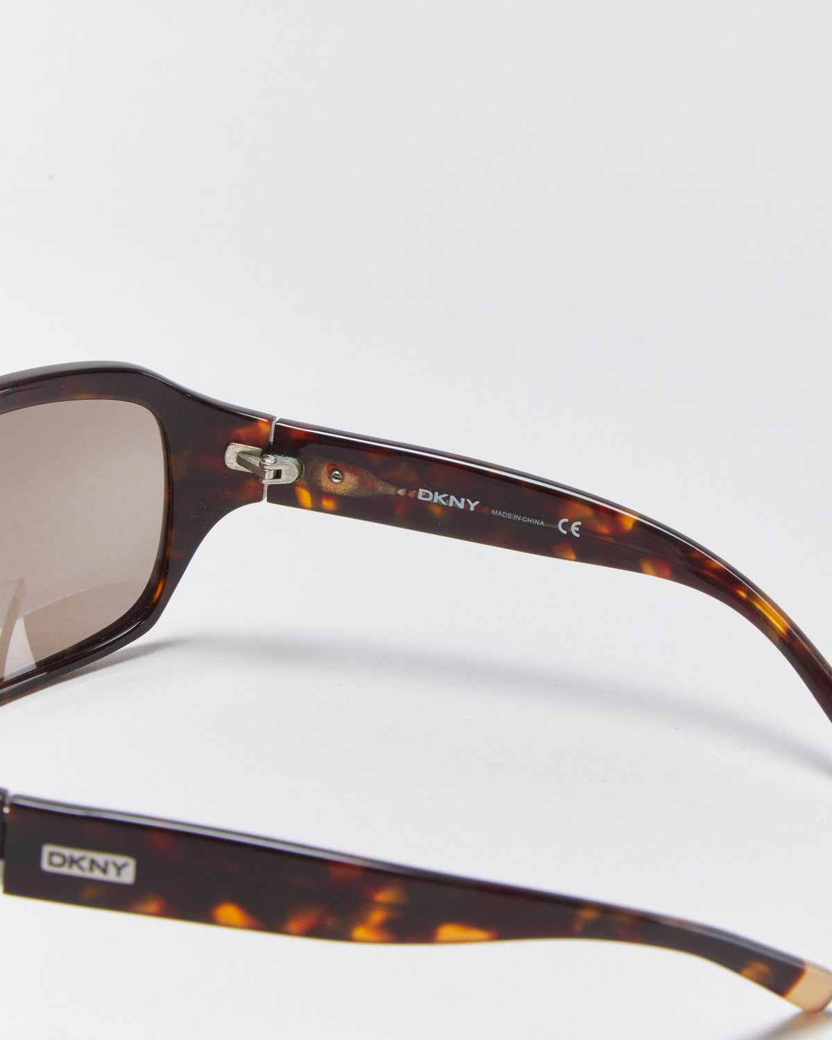 Vintage Y2K 00s DKNY Tortoise Shell Wrap Sunglasses