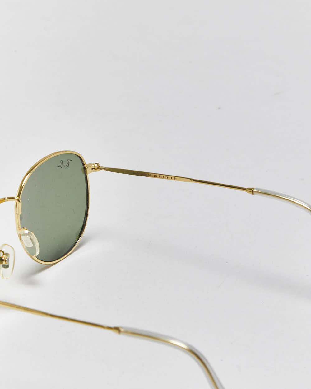 Vintage Ray-Ban Round Metal Arista Gold Sunglasses