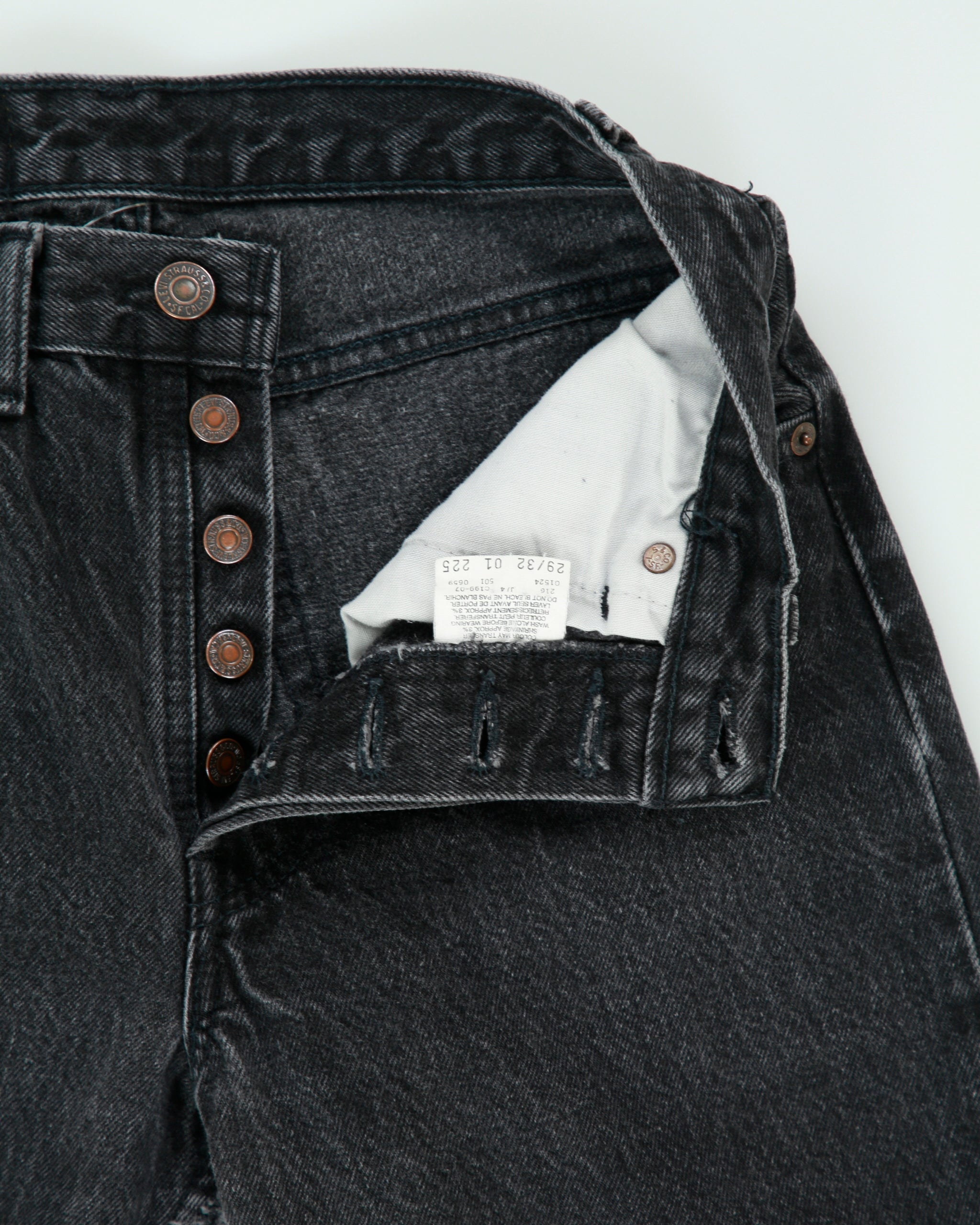 Vintage 1999 Levi's 501 Made In Canada Jeans - W25 L30