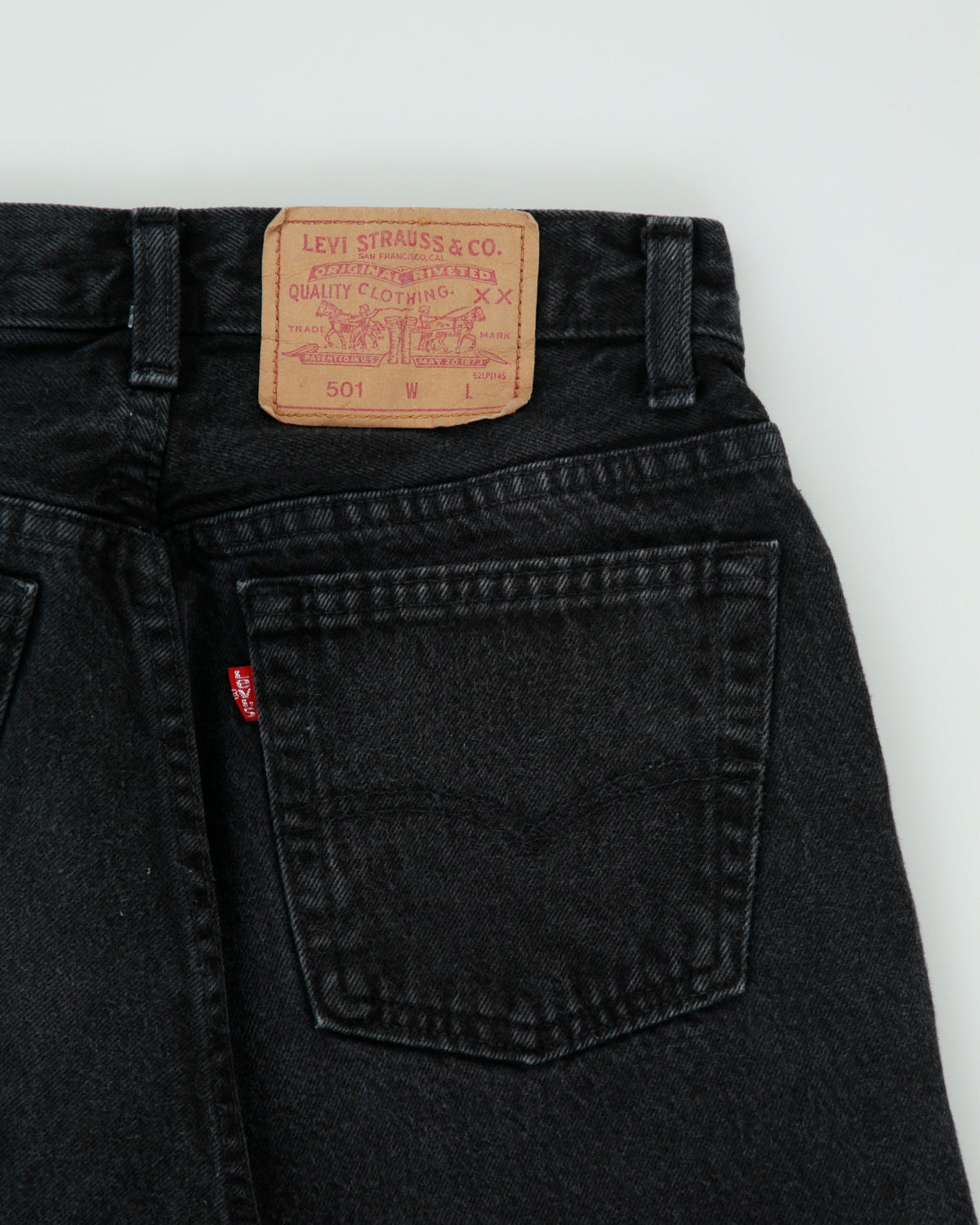 Vintage 1989 Levi's 501 Made In Canada Jeans - W27 L35