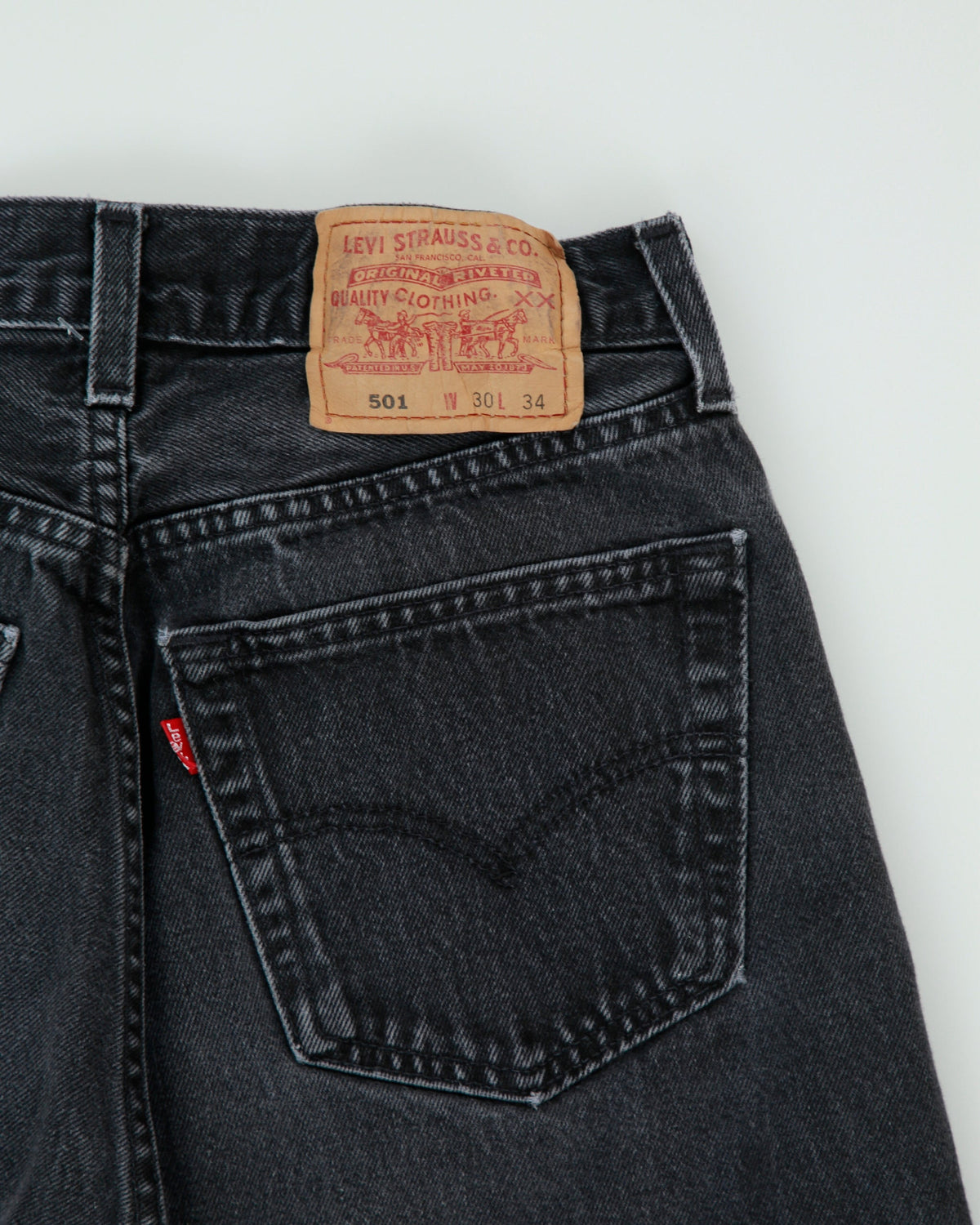 Vintage 1997 Levi's 501 Red Batwing Made In Canada Jeans - W28 L33