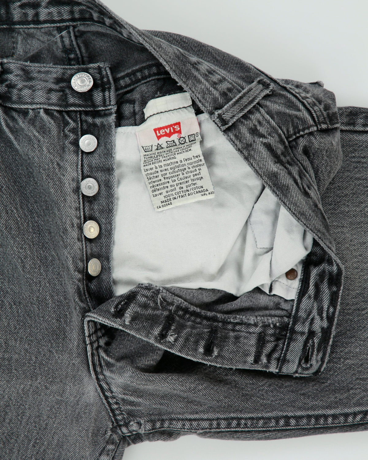 Vintage 1995 Levi's 501 Red Batwing Made In Canada Jeans - W29 L34