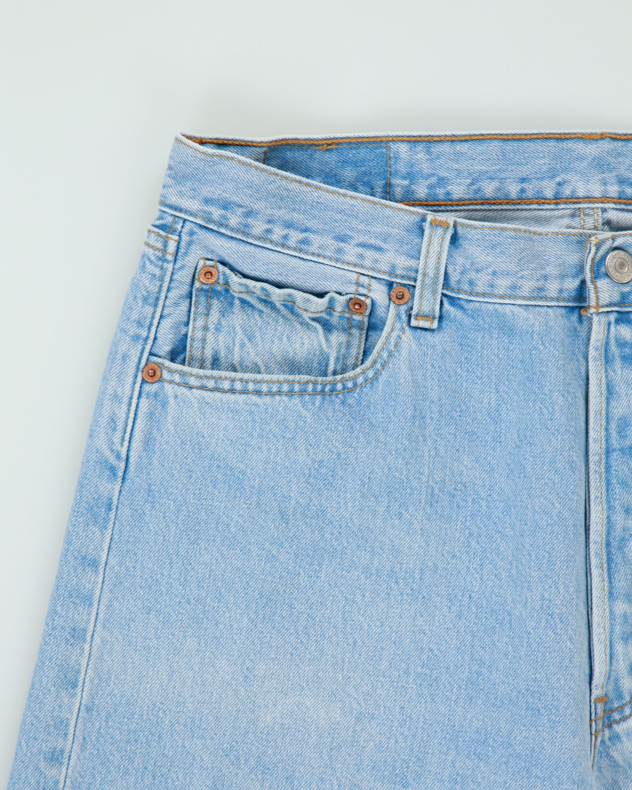 Vintage 1998 Levi's 501 Red Batwing Made In Canada Jeans - W33 L35