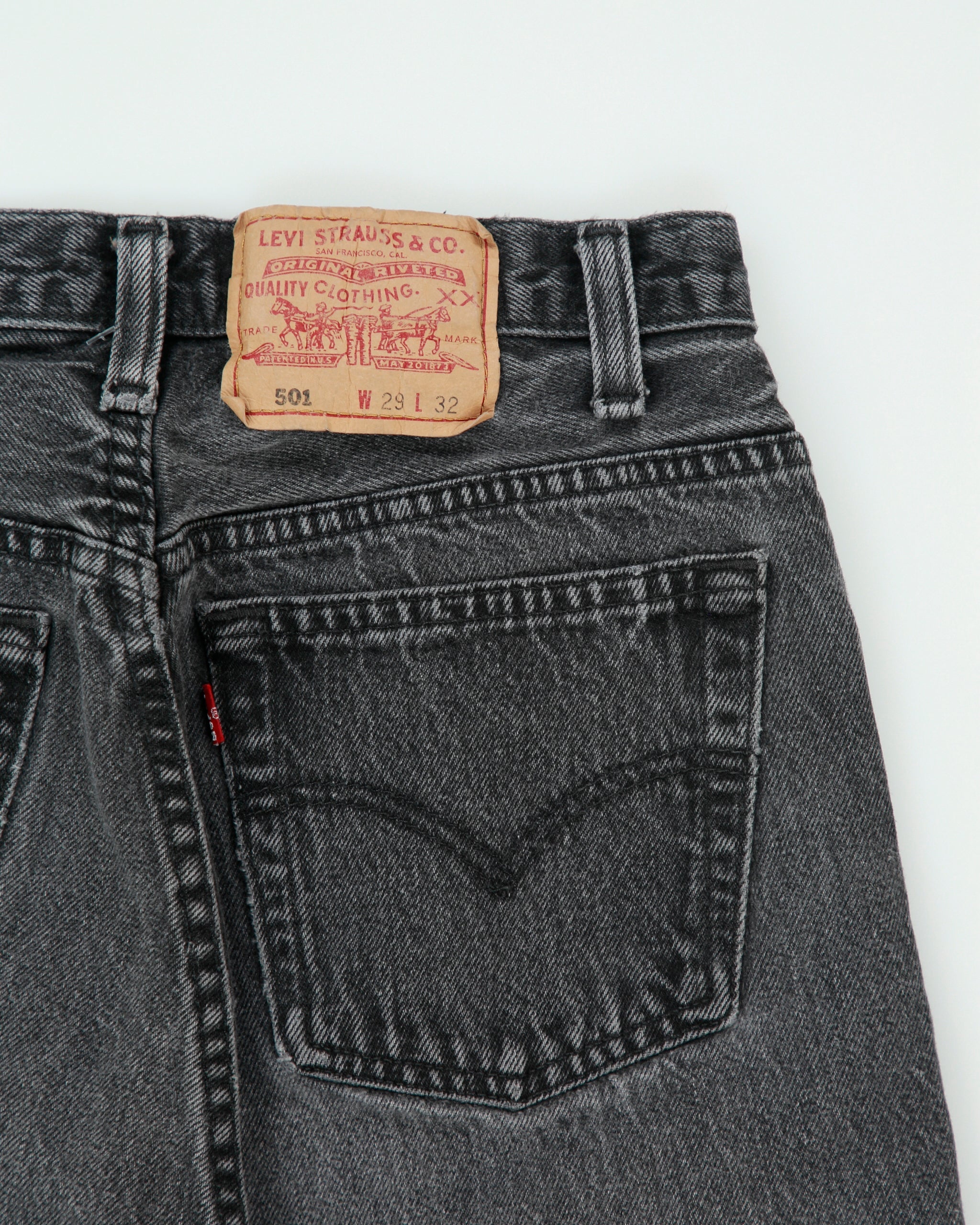 Vintage 1995 Levi's 501 Red Batwing Made In Canada Jeans - W26 L31