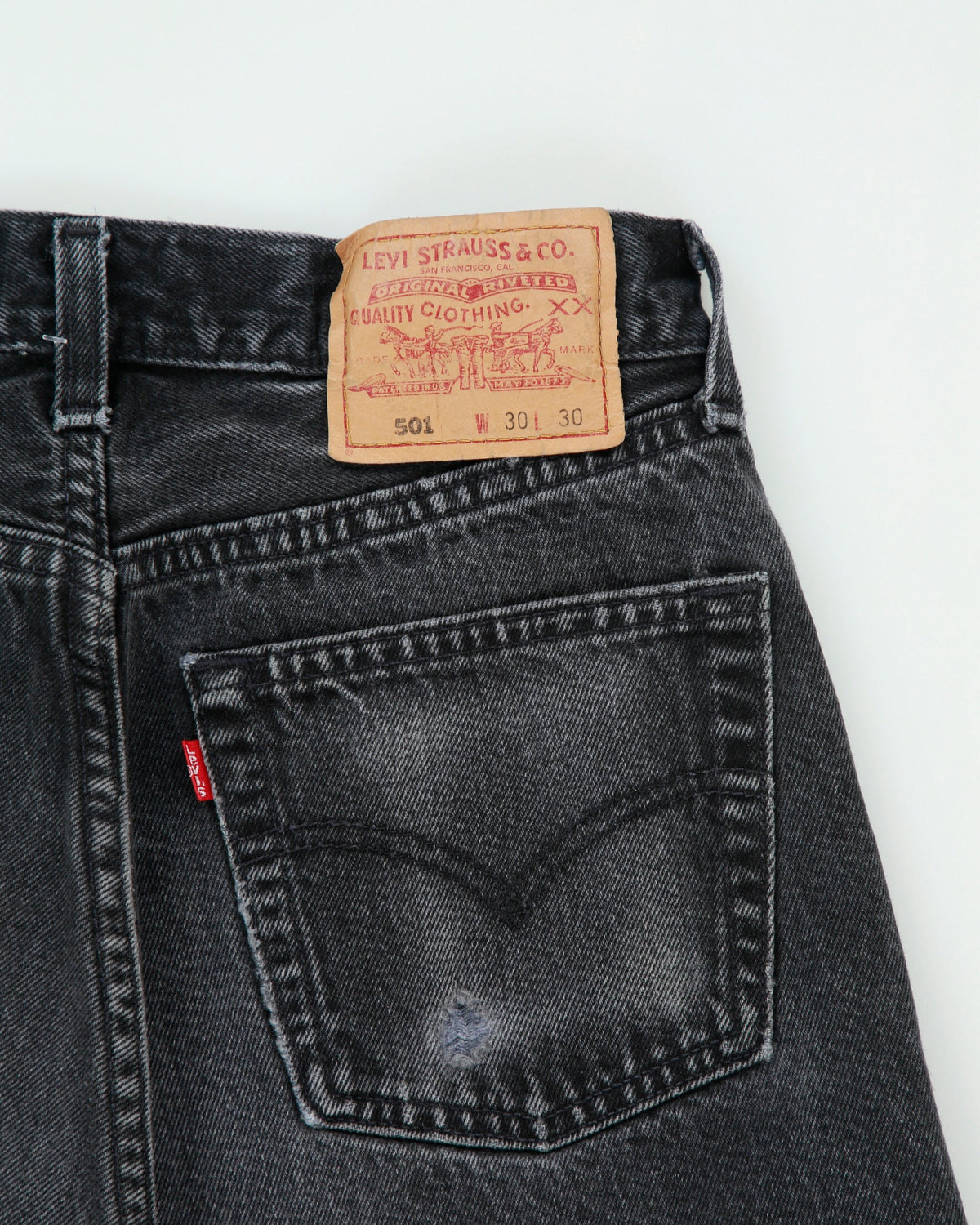 Vintage 1997 Levi's 501 Red Batwing Made In Canada Jeans - W27 L29