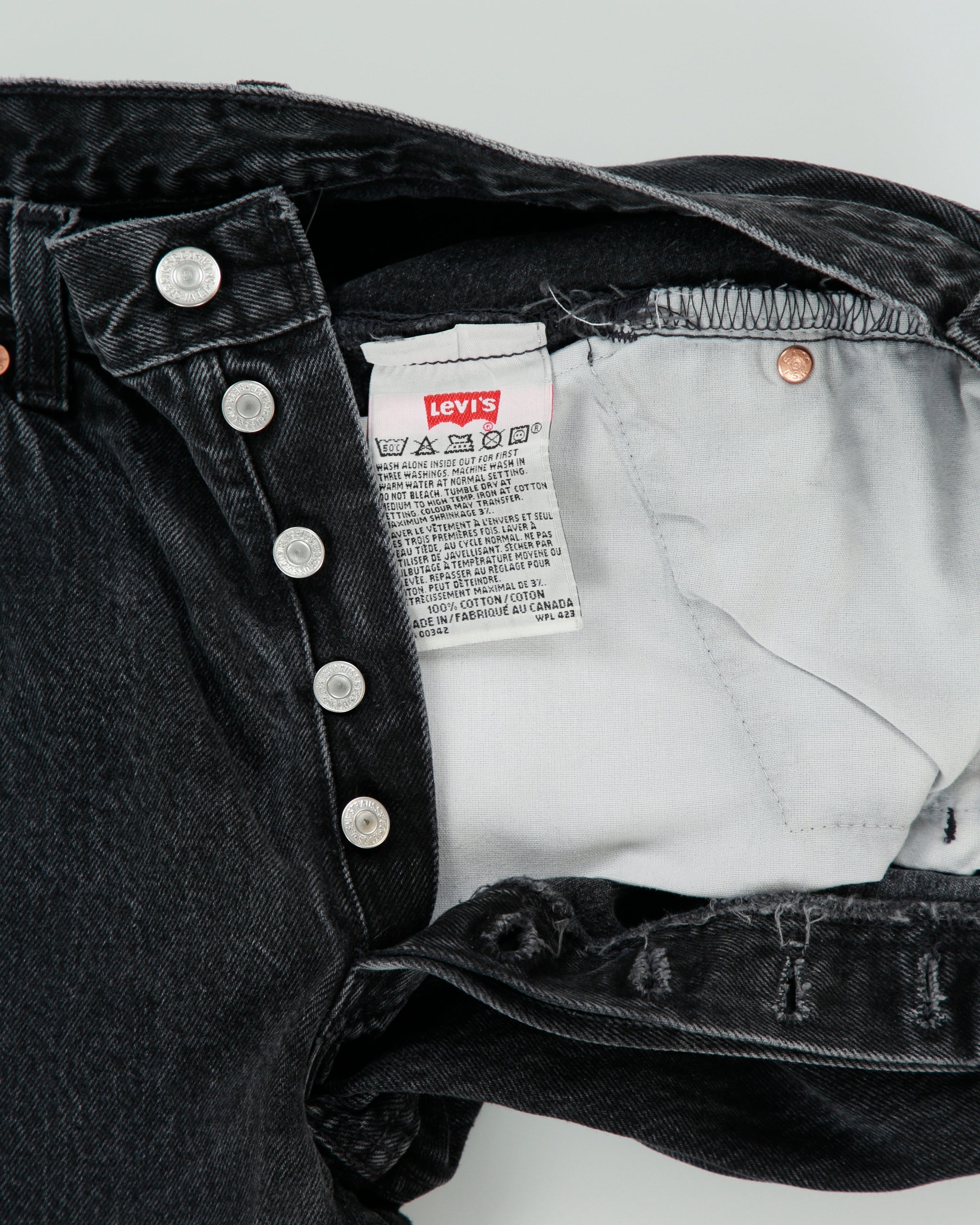 Vintage 1997 Levi's 501 Red Batwing Made In Canada Jeans - W29 L30