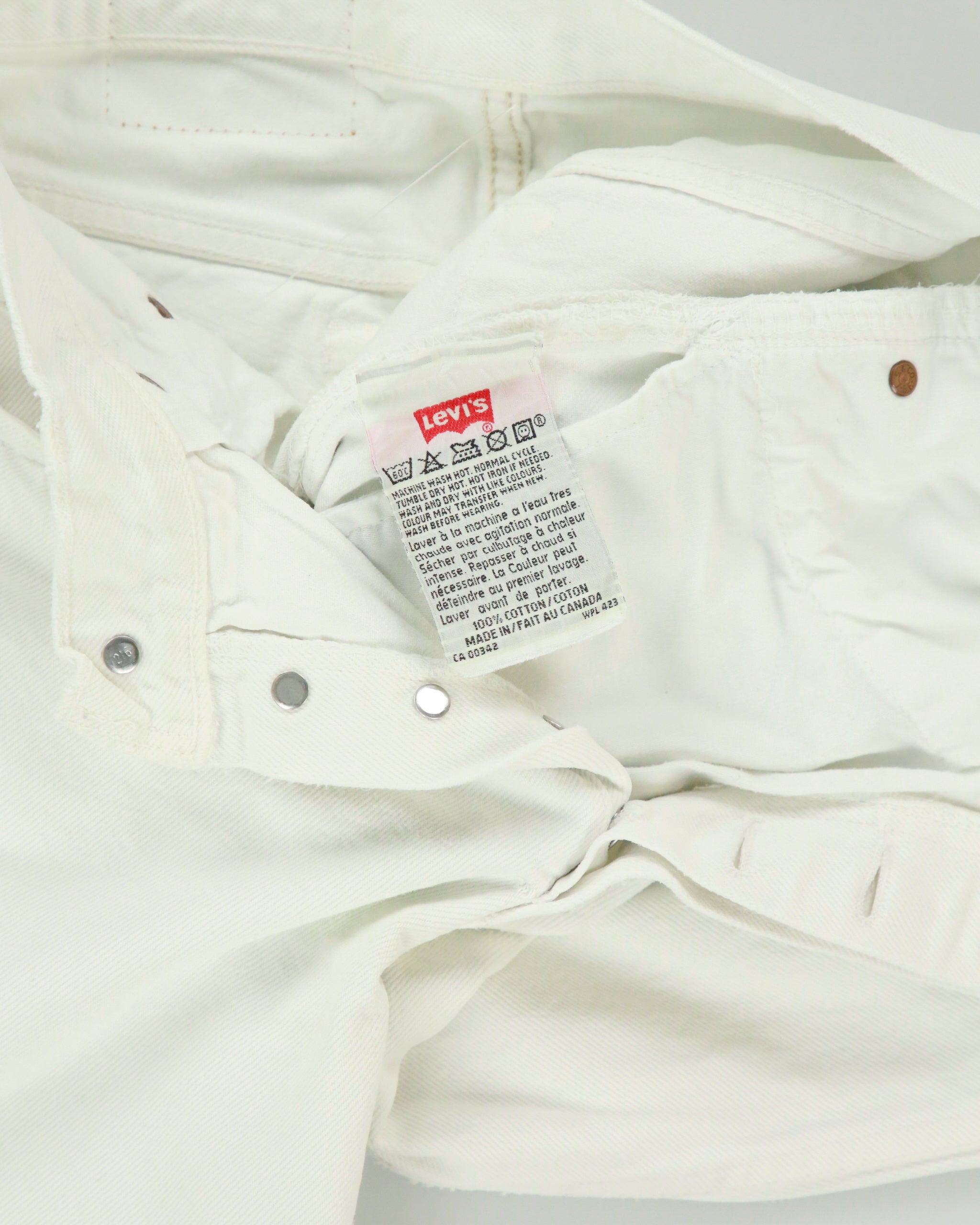 Vintage 1995 Levi's 501 Red Batwing Made In Canada Jeans - W28 L33