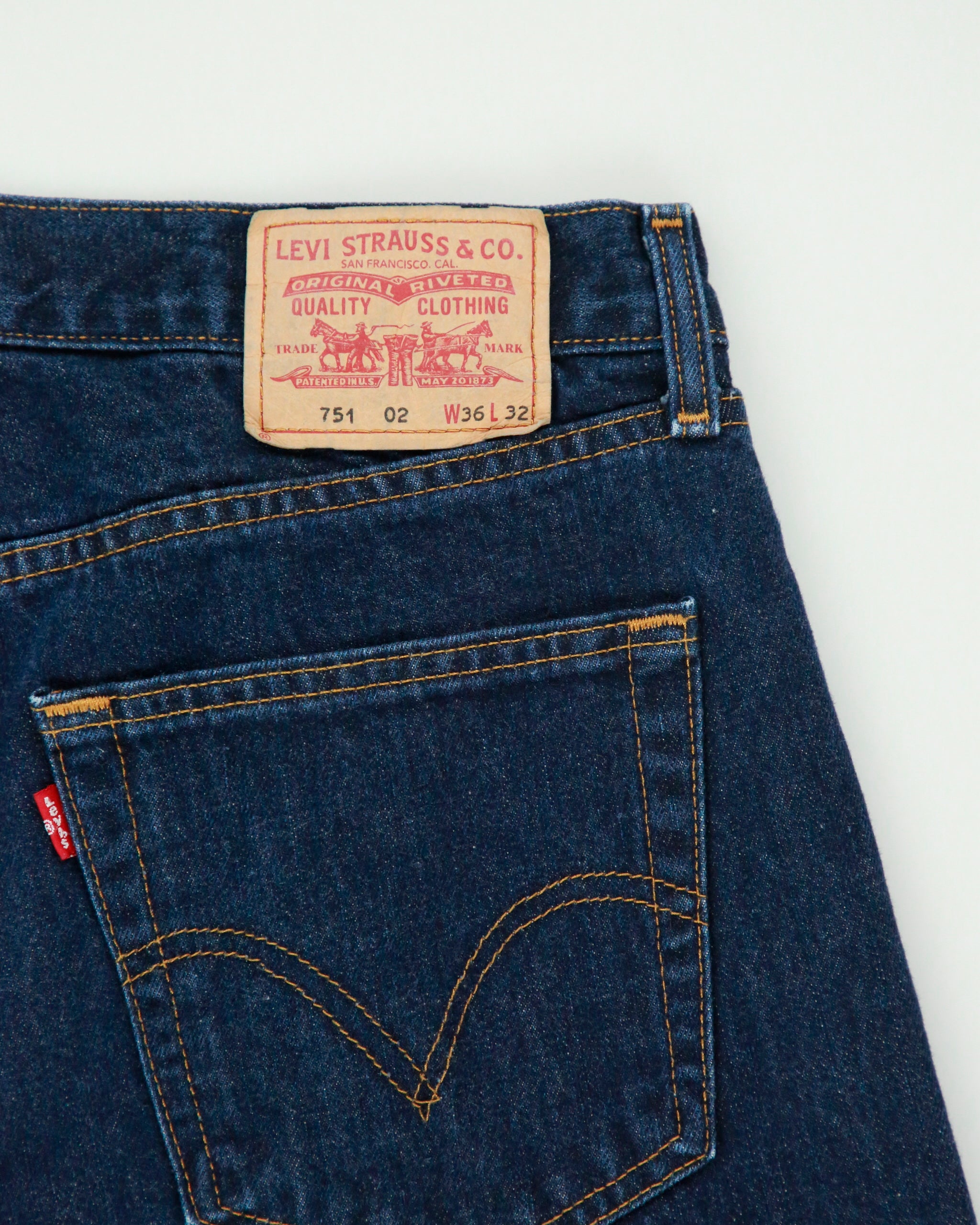 Vintage 2004 Levi's 751 Straight Leg Mid Rise Jeans - W34 L31