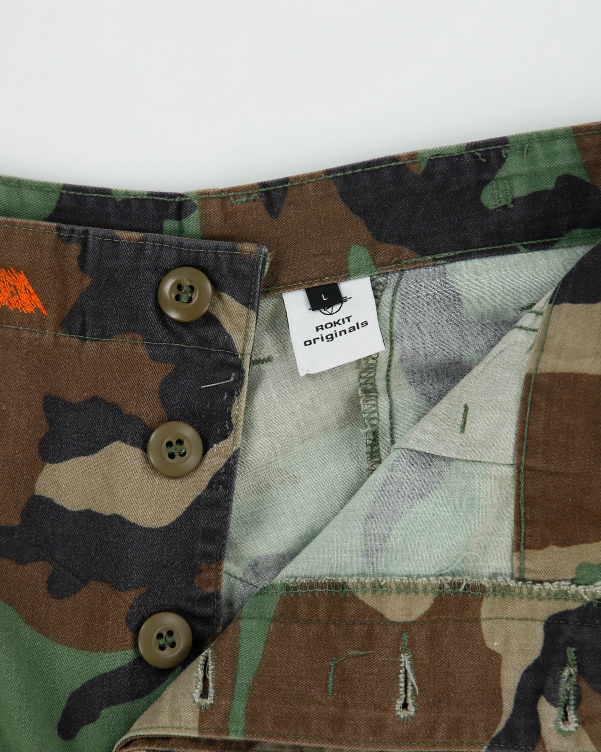 Rokit Originals Camo Shorts - L