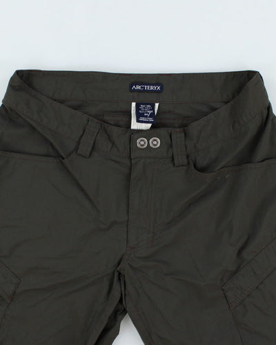 Vintage Arc'teryx Cargo Hiking Shorts - W32 L12