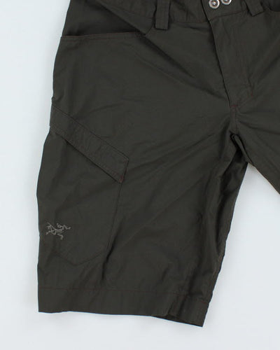 Vintage Arc'teryx Cargo Hiking Shorts - W32 L12