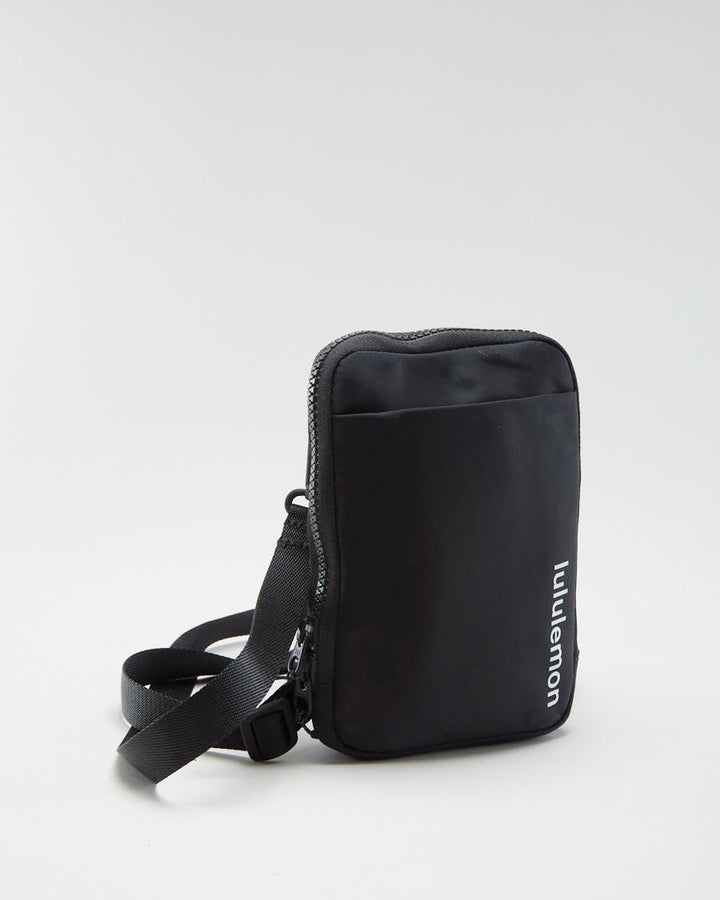 Lululemon Black Crossbody Bag - O/S Rokit Lululemon Black Crossbody Bag - O/S Rokit