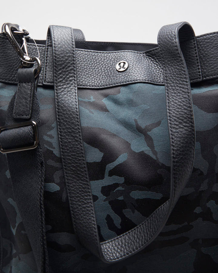 Lululemon Now and Always Tote